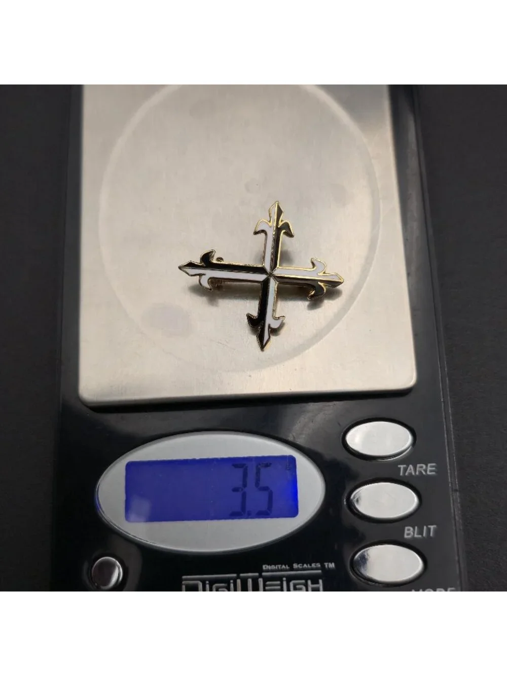 Vintage Enamel Fleur-de-Lis Cross - Gold Tone Gothic Religious Pin Brooch A8060